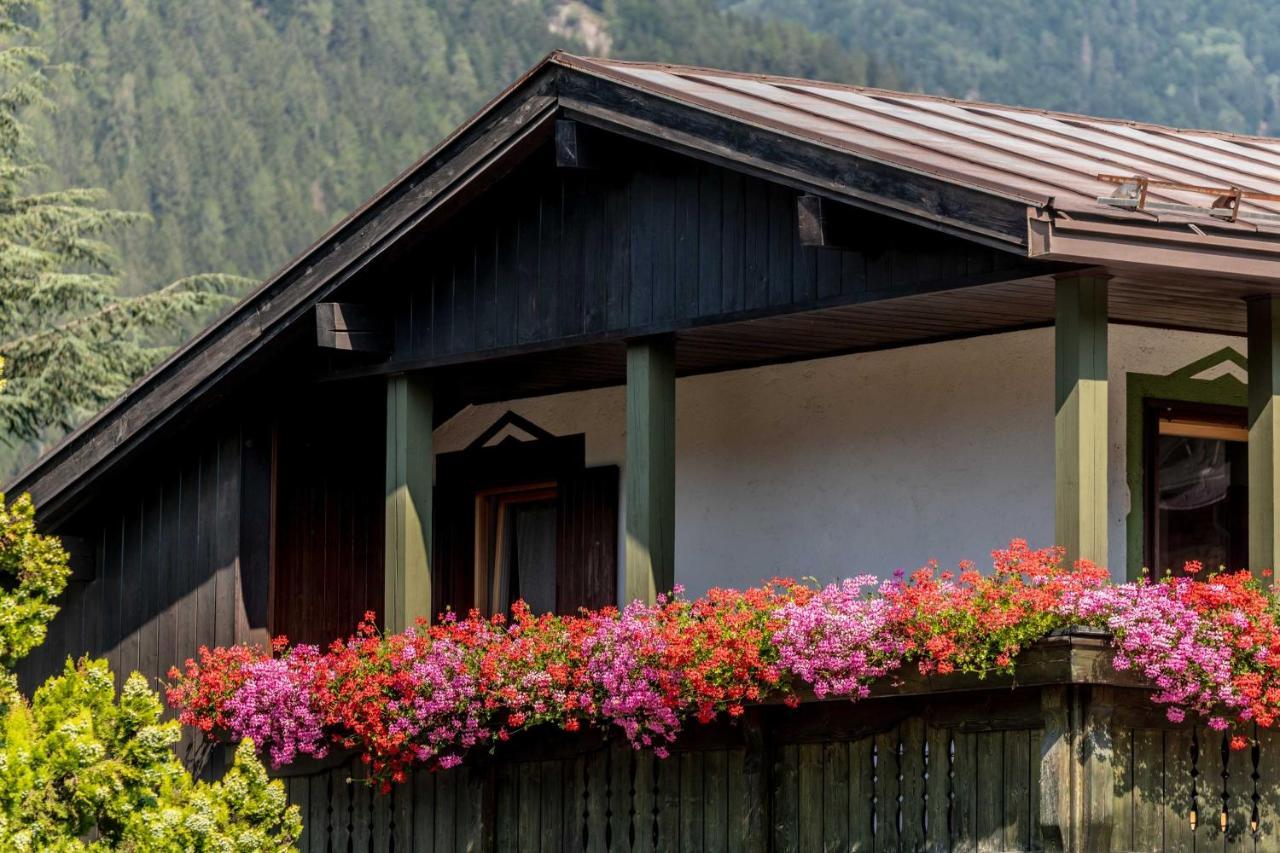 Suite Italy Pinzolo Due Giustino 외부 사진